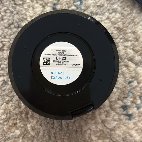Swatched once Cle De Peau Radiant Cream to Powder Foundation. BF20. SPF 24. - Picture 5 of 5
